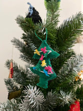 Load image into Gallery viewer, Felt ornament - Christmas tree