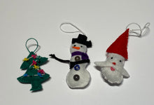 Load image into Gallery viewer, Felt ornament - snowman