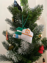 Load image into Gallery viewer, Felt ornament - custom house